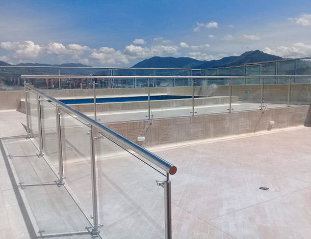 Barandilla de cristal para piscina